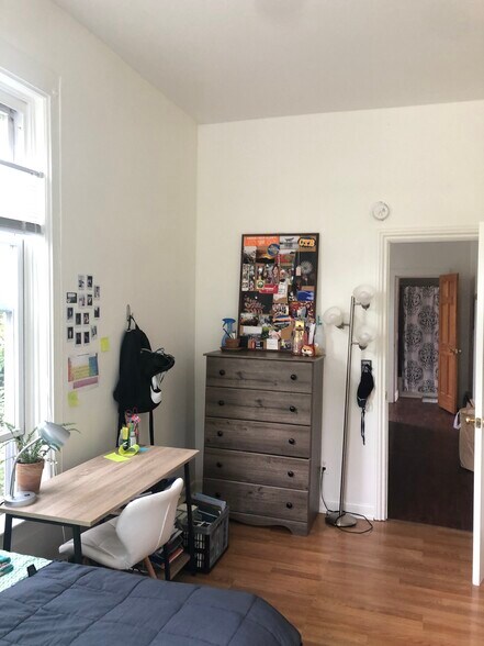331 unit 2 first bedroom con't - 331 N Geneva St