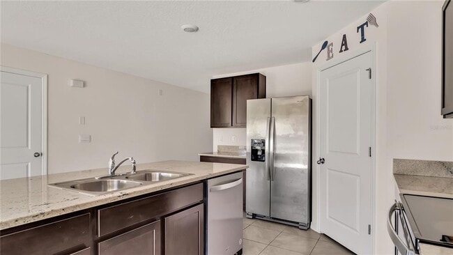 Building Photo - 16702 Carlton Pond St