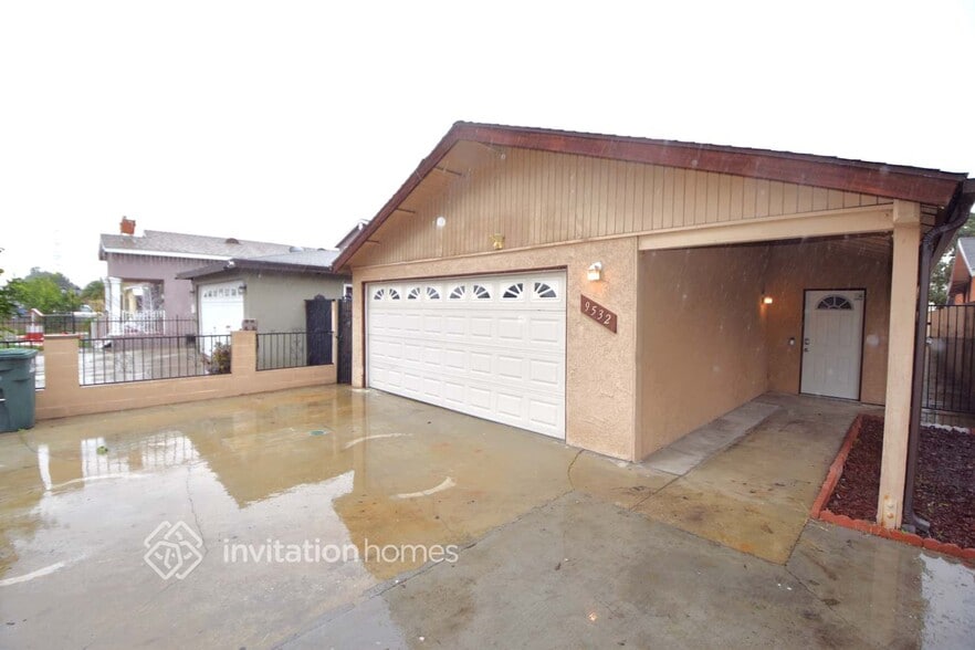Building Photo - 9532 San Miguel Ave