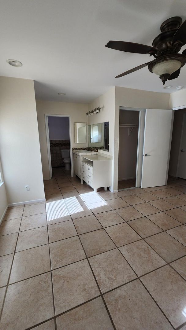 Building Photo - AVAILABLE NOW!! North San Bernardino