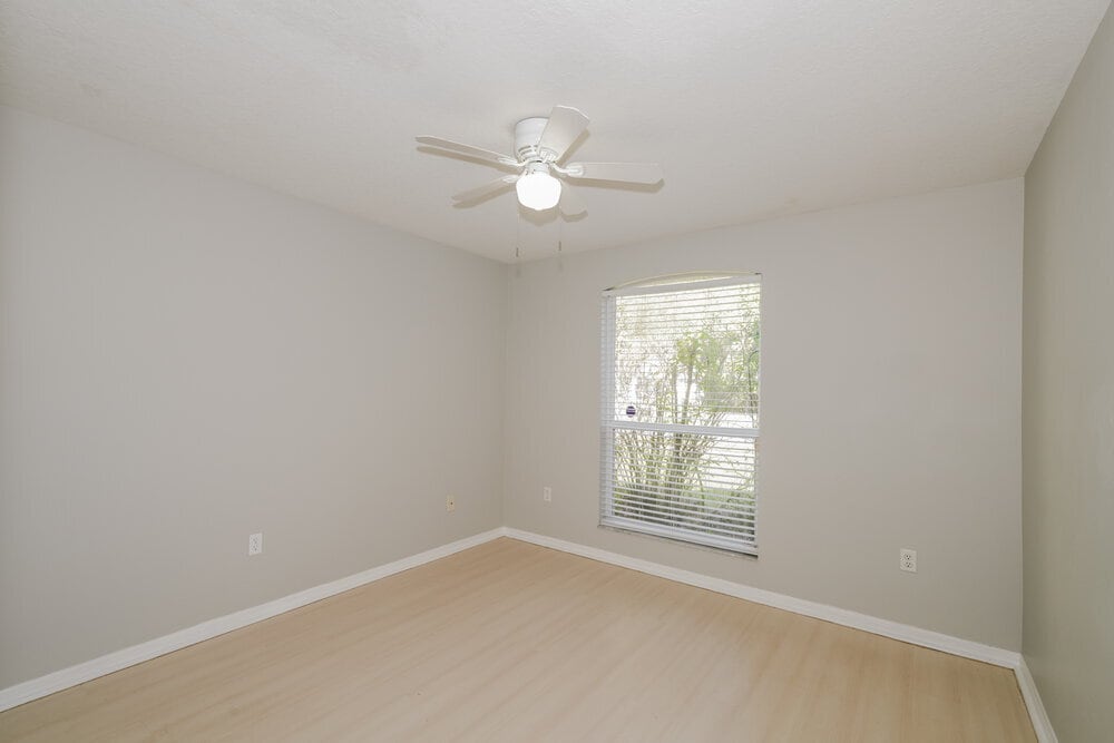 Building Photo - 28434 Meadowrush Way