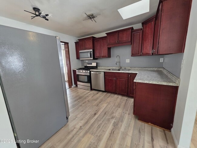 Building Photo - 9703 Dolphin Ct