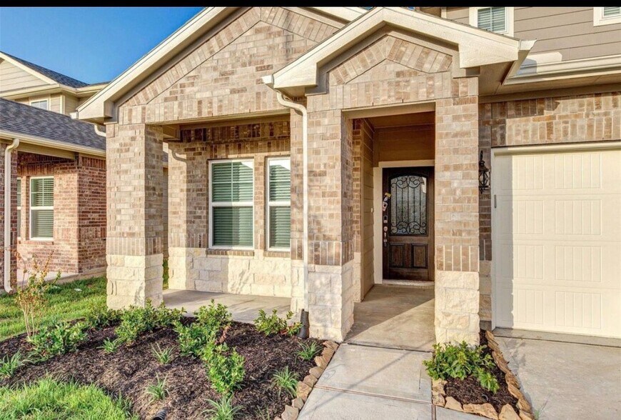 Building Photo - 1315 Gorman Ln