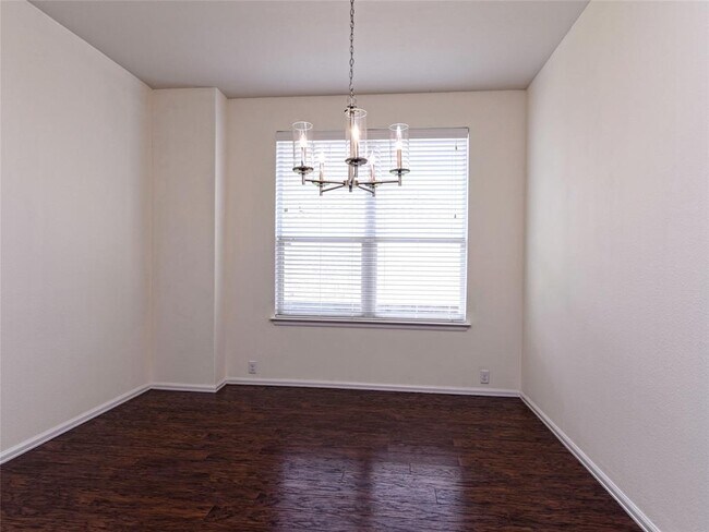 Building Photo - 133 Rain Lily Cir