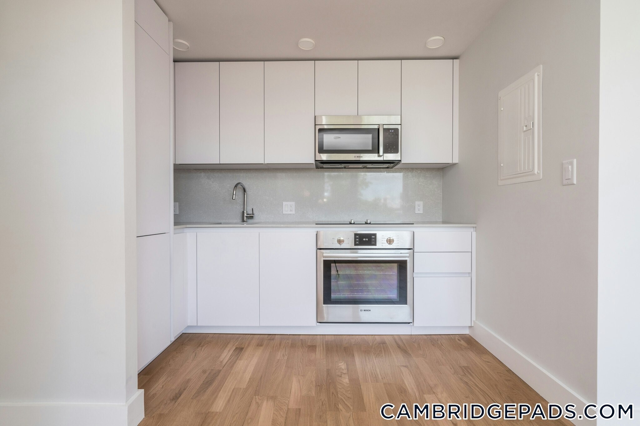 Building Photo - 334 Harvard St