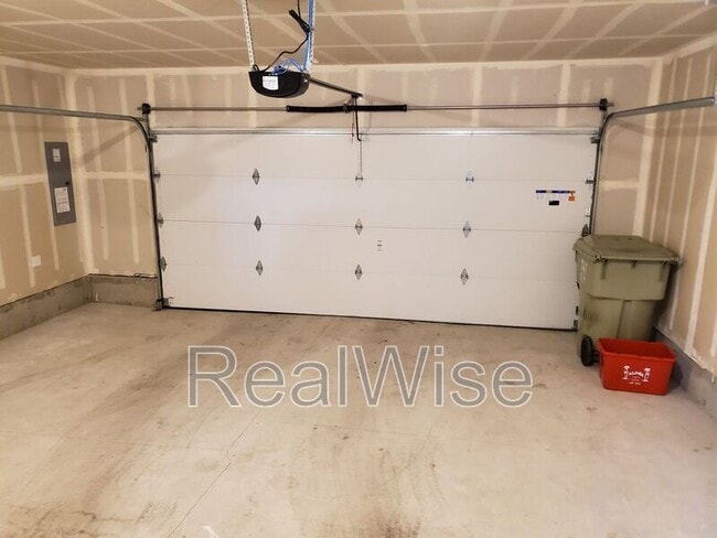 Building Photo - 16581 SW Blanton St