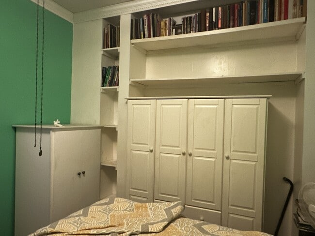 Primary Photo - 521 Logan St