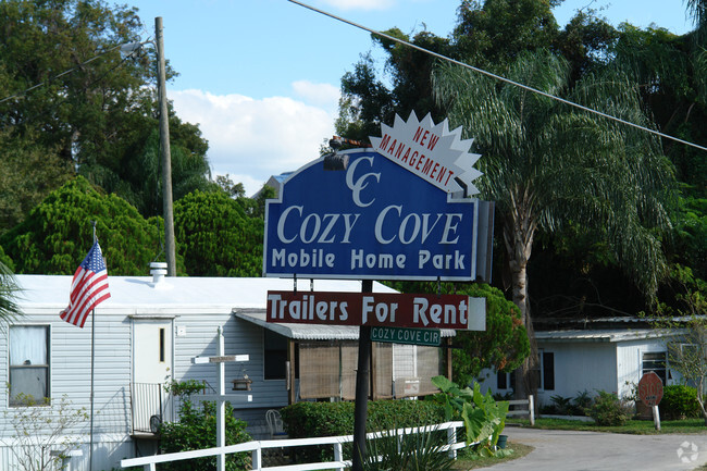 Building Photo - Cozy Cove