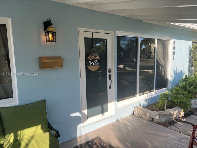 Building Photo - 8801 SW 42nd St