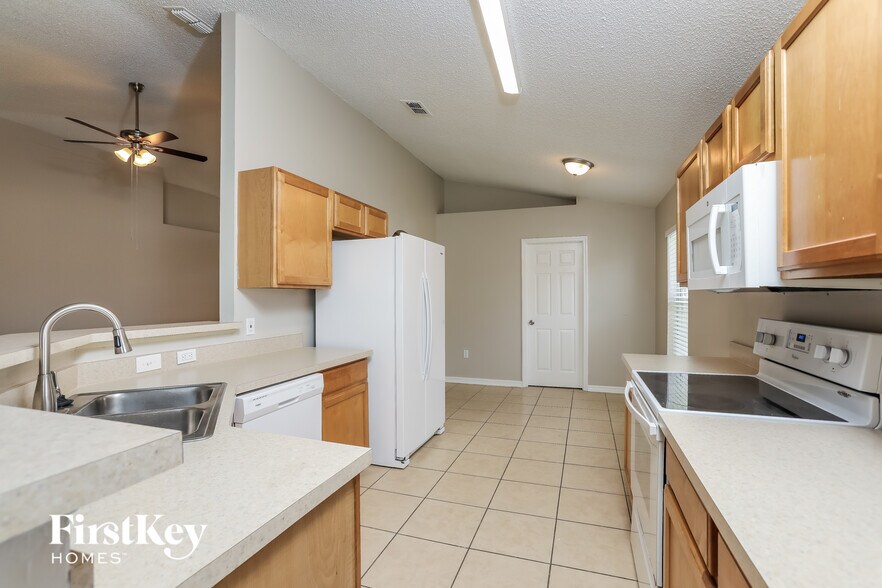 Building Photo - 2539 Quail Park Terrace