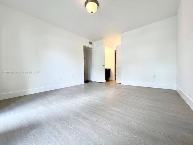 Building Photo - 8540 SW 212th St