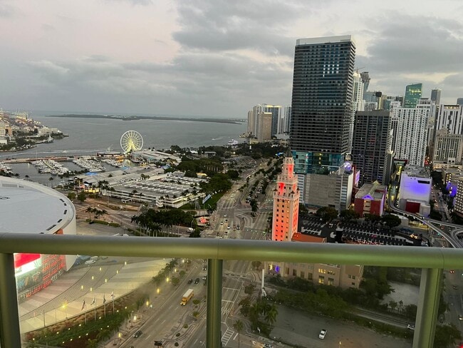 Building Photo - 888 Biscayne Blvd