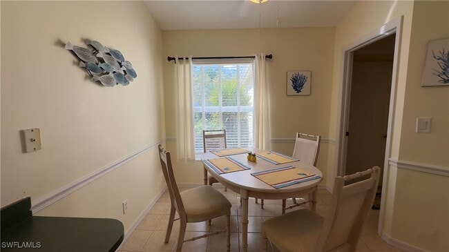 Building Photo - 5653 Greenwood Cir