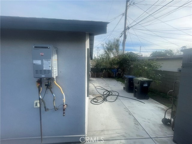 Building Photo - 4552 E 53rd St