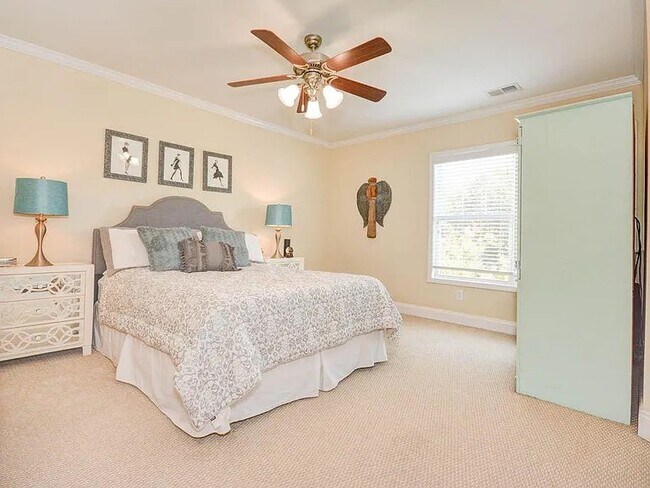 Building Photo - 410 Hampton Forest Dr