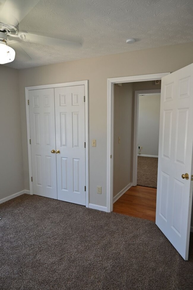 Building Photo - NE-Columbus-3 Bedrooms & 2 full Baths-Move-In Ready