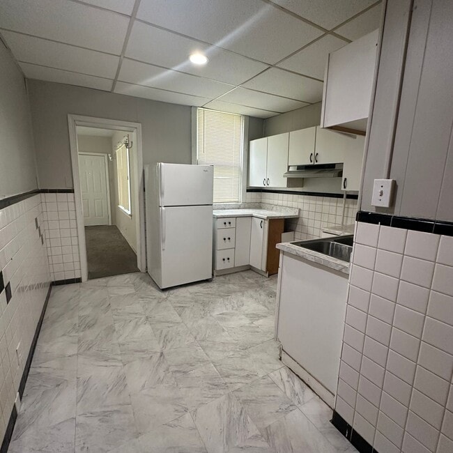 Building Photo - 4642 Farlin Ave