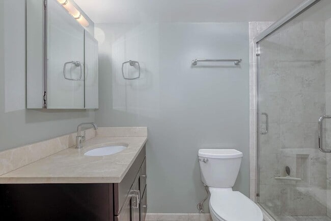 Building Photo - 935 S Taylor St