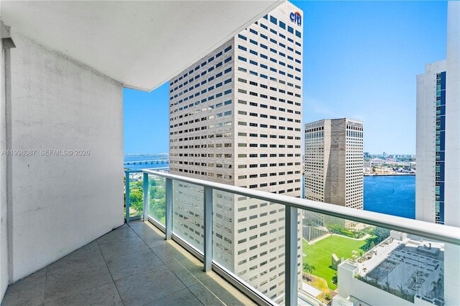Building Photo - 300 S Biscayne Blvd
