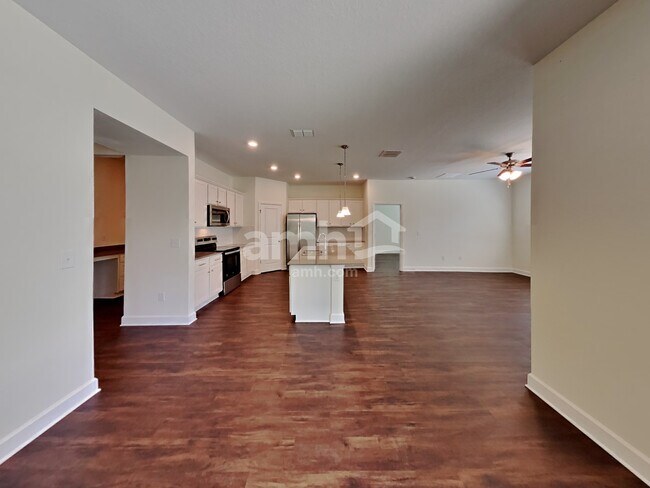 Building Photo - 3113 Artemisia Ln