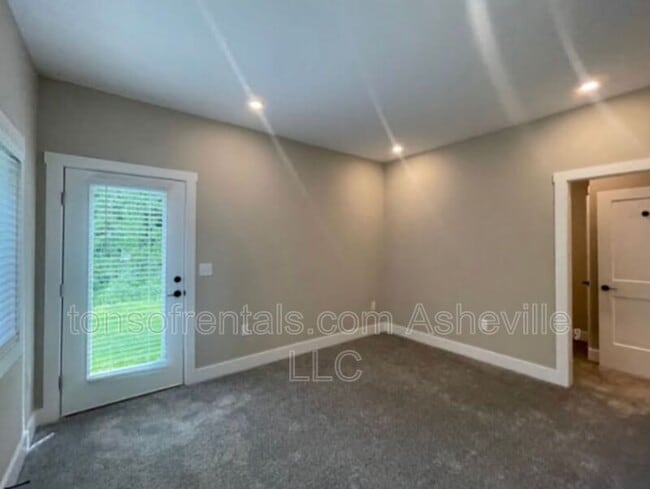 Building Photo - 63 East St