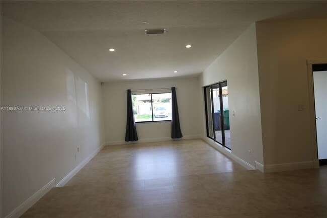 Building Photo - 19246 NW 64th Ct