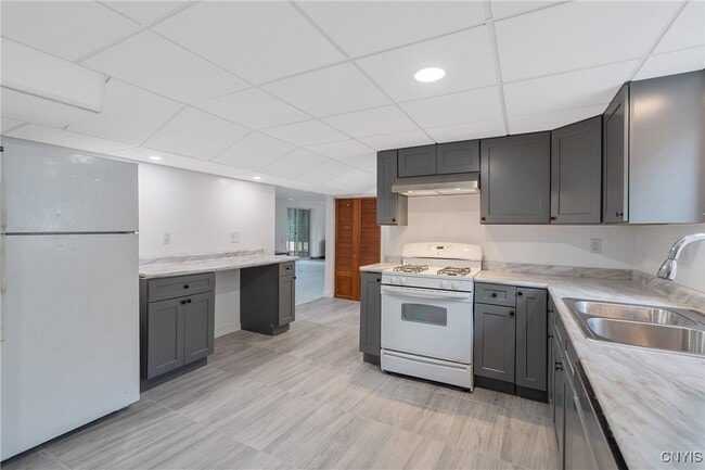 Building Photo - 3354 Hayes Rd