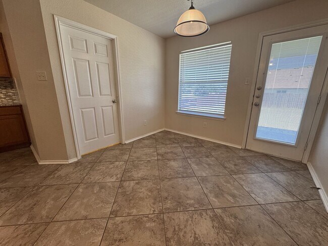 Building Photo - 5203 Causeway Ct