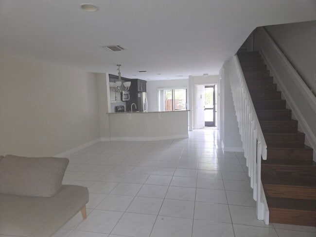 Building Photo - 7890 Lago Del Mar Dr