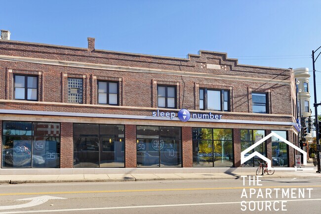 Building Photo - 1804 N Sheffield Ave