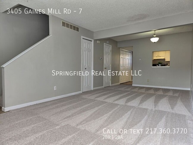 Building Photo - Here Comes the Sun: Freshly Updated 2 Bed,...