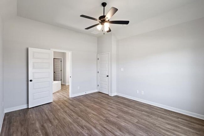 Building Photo - 13840 Wesley Banks Blvd