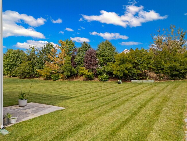 Building Photo - "Spacious 5-Bedroom Gem in Gastonia with 3...