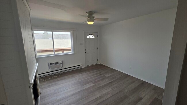 Building Photo - 9600 Amherst Ave