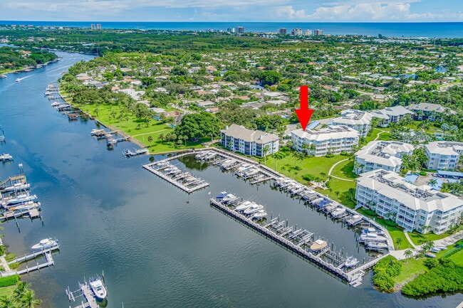 Building Photo - 444 Bay Colony Dr N