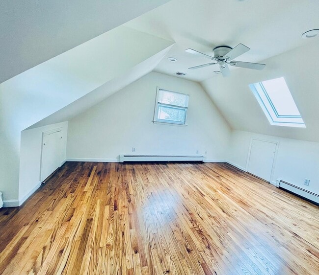 Building Photo - 24 Gaymor Ln