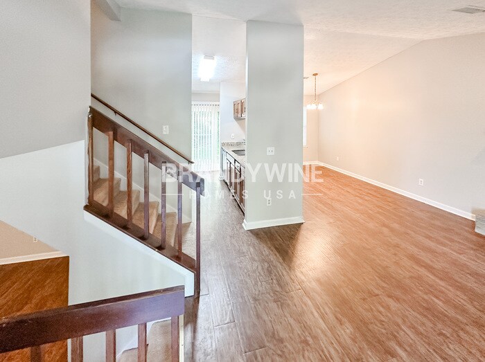 Building Photo - 5565 La Fleur Trail