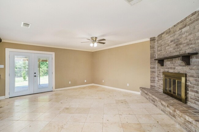 Building Photo - 6319 Hollow Pines Dr