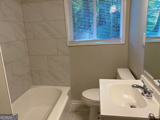 Building Photo - 2764 Riggs Dr