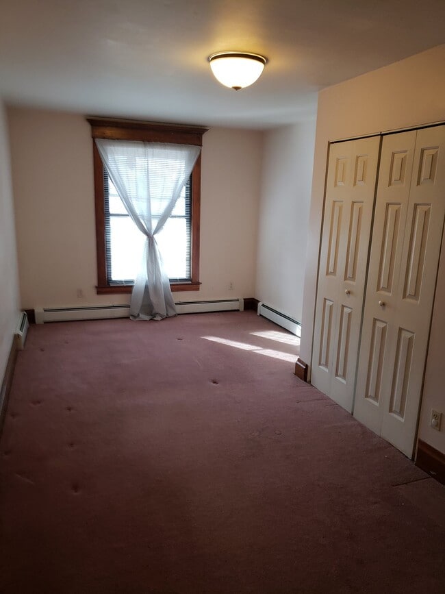 Building Photo - 521 West St