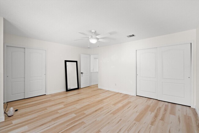 Building Photo - 8353 Steamline Cir