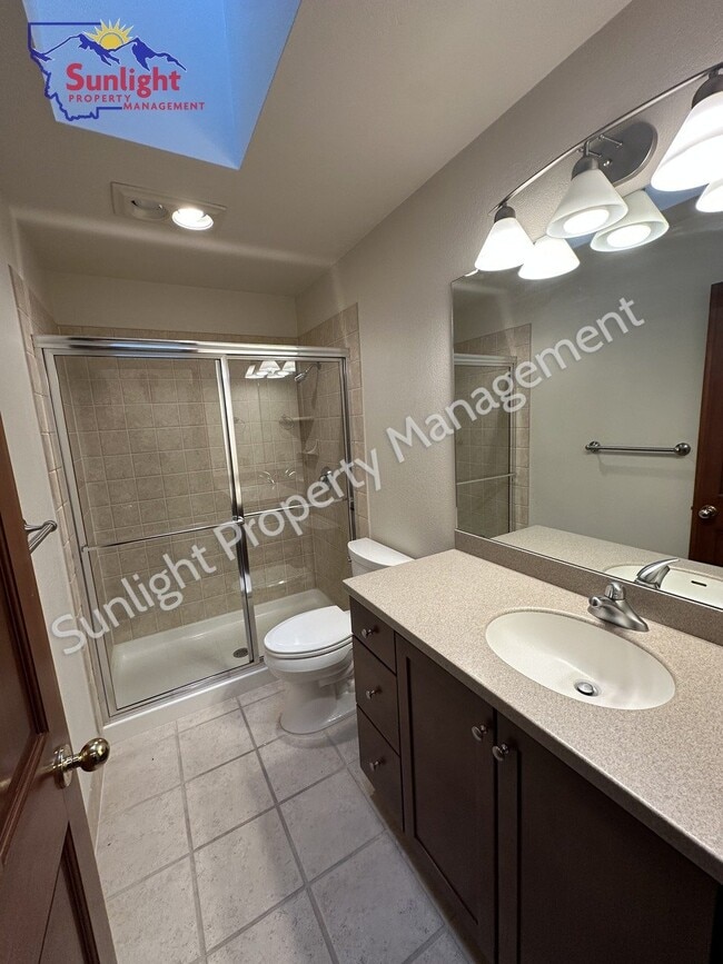 Building Photo - 4-Bedroom Retreat with 3.5 Baths in Billings – 4,378 Sq. Ft. of Comfort on Rimrock Road!