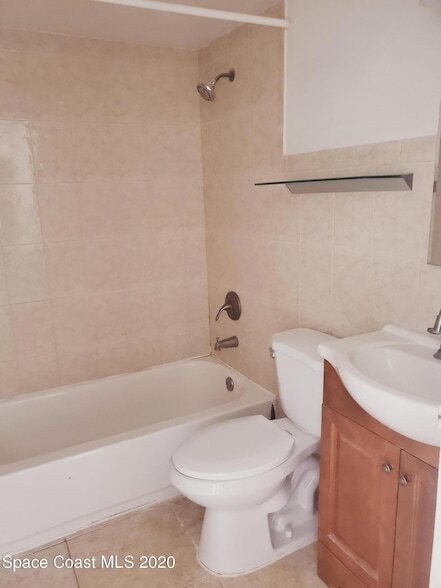 Building Photo - 250 N Banana River Dr