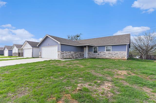 Building Photo - 417 S Cleburne Whitney Rd