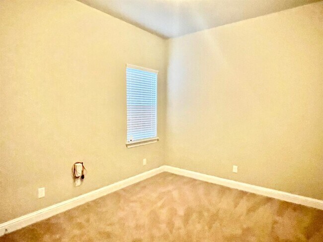 Building Photo - 21406 Greylag Dr