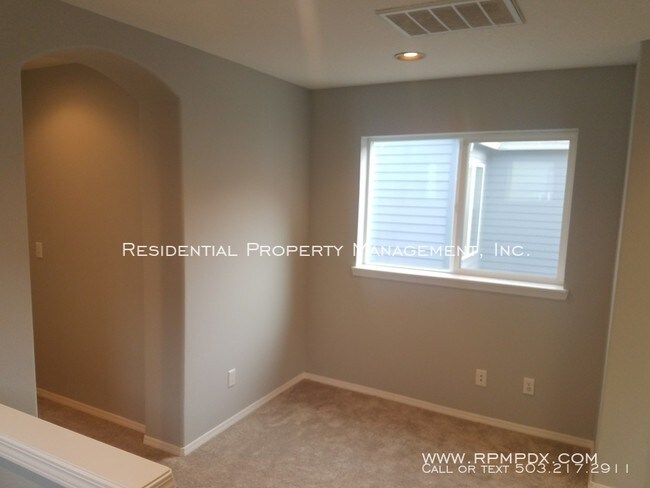 Building Photo - 2 Story Home in Arbor Vineyards neighborhood!