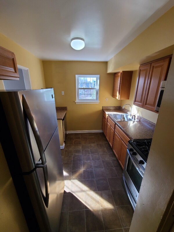 Building Photo - 8-9 Craig Ct