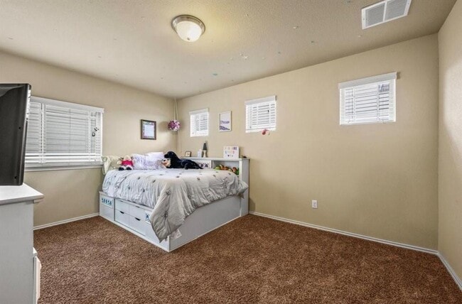 Building Photo - 109 Marble Head Way