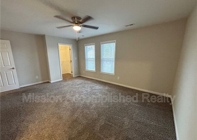 Building Photo - 2644 Middle Br Bnd