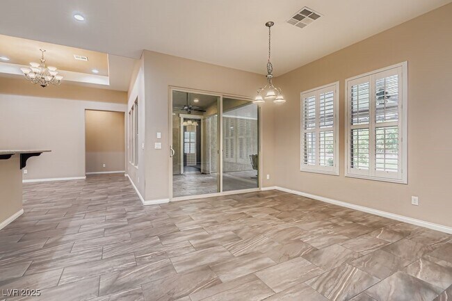 Building Photo - 6823 Willowcroft St